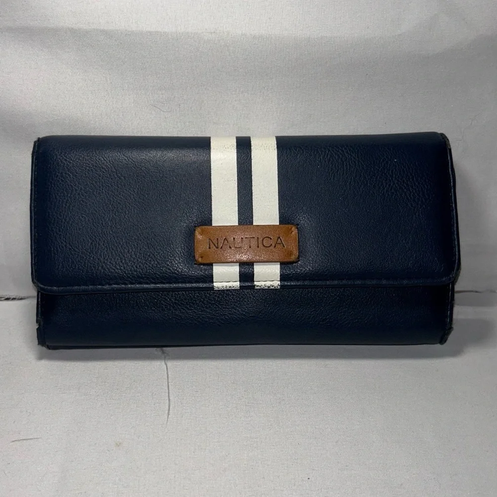Nautica Wallet Clutch Navy White Accents Stripe Card Holder